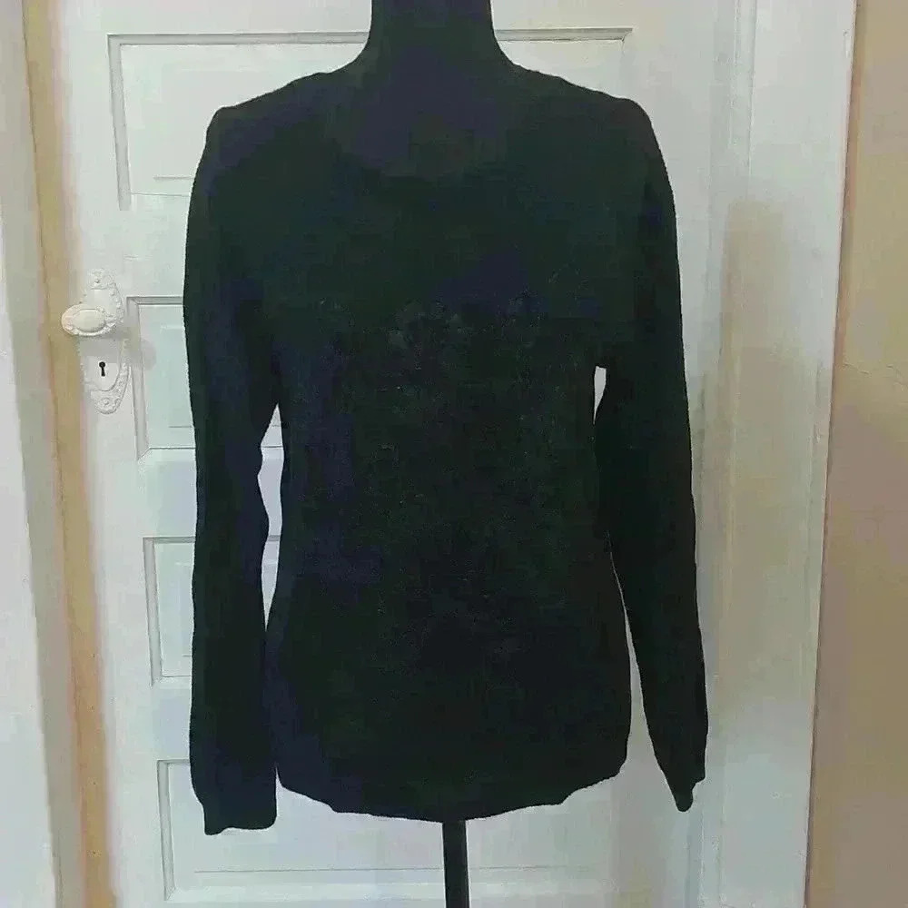 Quinn black floral sweater #0131I